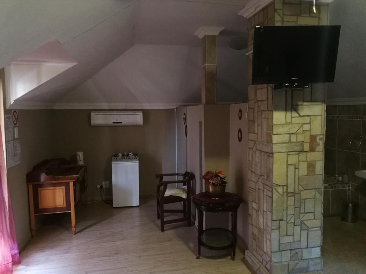 Bougain Villa Guesthouse Winburg Extérieur photo